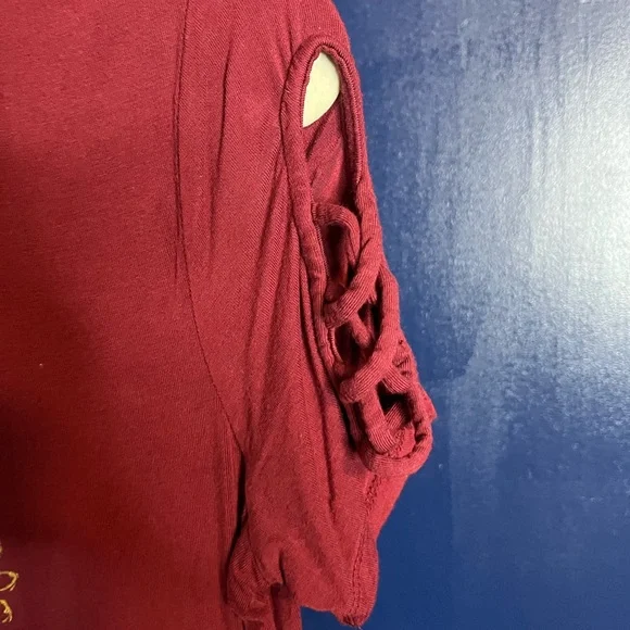 Hard Rock Orlando Cold Shoulder Graphic Tee Size Small - Picture 3 of 4